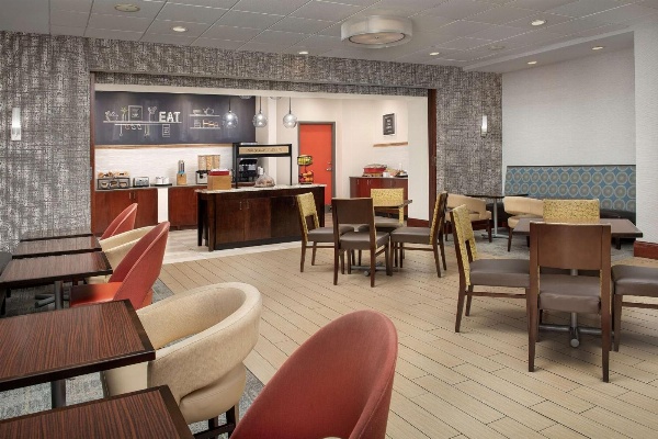 Hampton Inn By Hilton Knoxville-East image 7